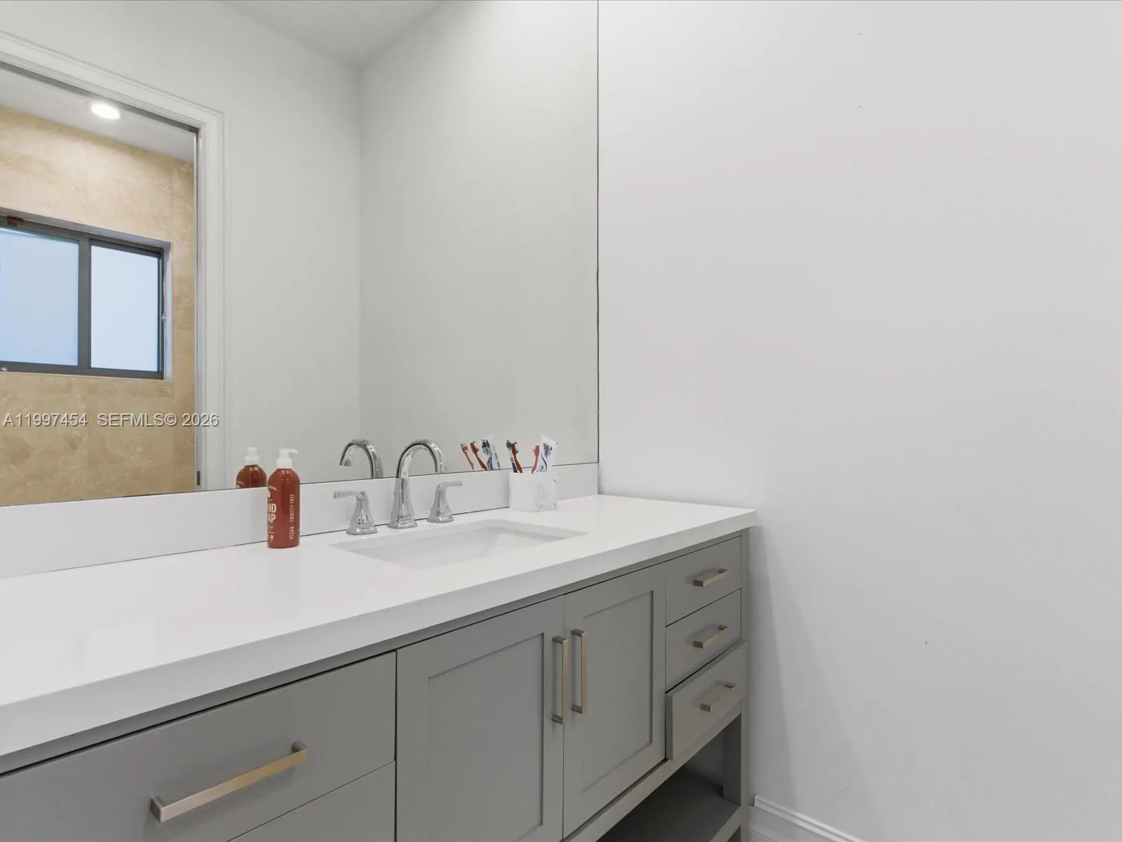 770 Leigh Palm Ave, Plantation, Florida 33324, Plantation, Florida 33324, 5 Bedrooms Bedrooms, ,5 BathroomsBathrooms,Residential,For Sale,770 Leigh Palm Ave, Plantation, Florida 33324,A11997454