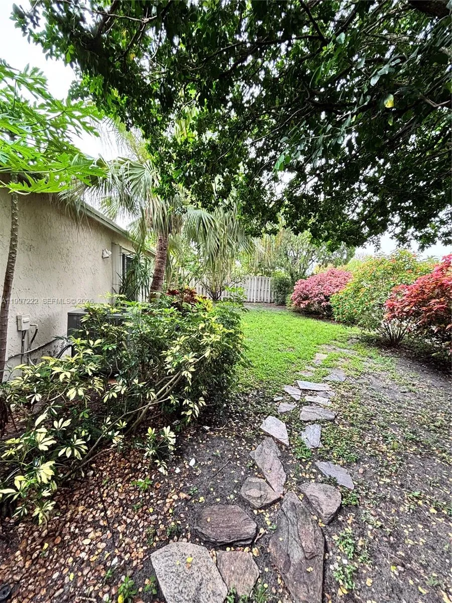 821 W Beckley Sq 821, Davie, Florida 33325, Davie, Florida 33325, 3 Bedrooms Bedrooms, ,2 BathroomsBathrooms,Residential Lease,For Rent,821 W Beckley Sq 821, Davie, Florida 33325,A11997222