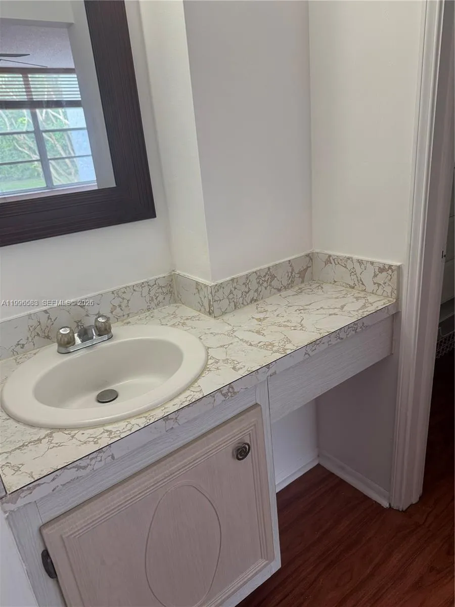 9410 Live Oak Pl 205, Davie, Florida 33324, Davie, Florida 33324, 2 Bedrooms Bedrooms, ,2 BathroomsBathrooms,Residential Lease,For Rent,9410 Live Oak Pl 205, Davie, Florida 33324,A11996583