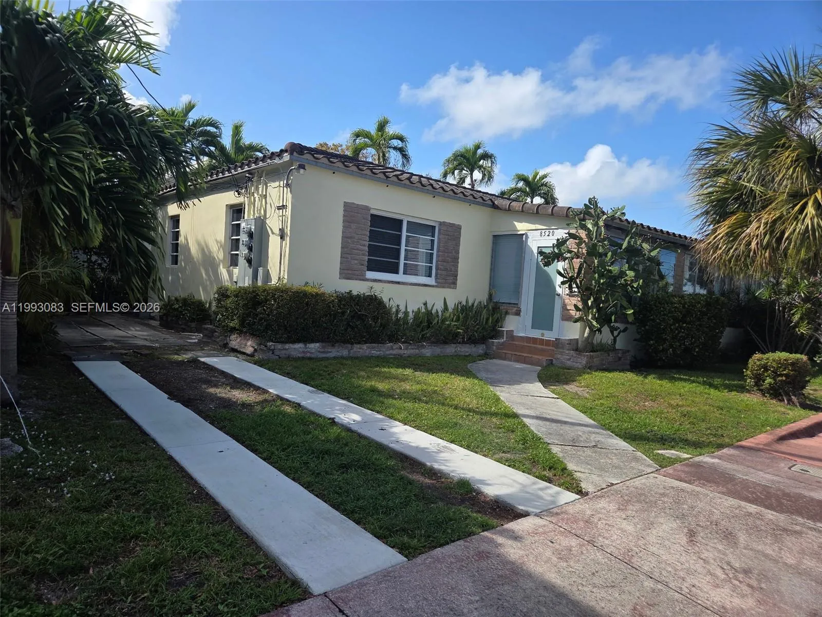 8530 Crespi Blvd 8520, Miami Beach, Florida 33141, Miami Beach, Florida 33141, 2 Bedrooms Bedrooms, ,1 BathroomBathrooms,Residential Lease,For Rent,8530 Crespi Blvd 8520, Miami Beach, Florida 33141,A11993083