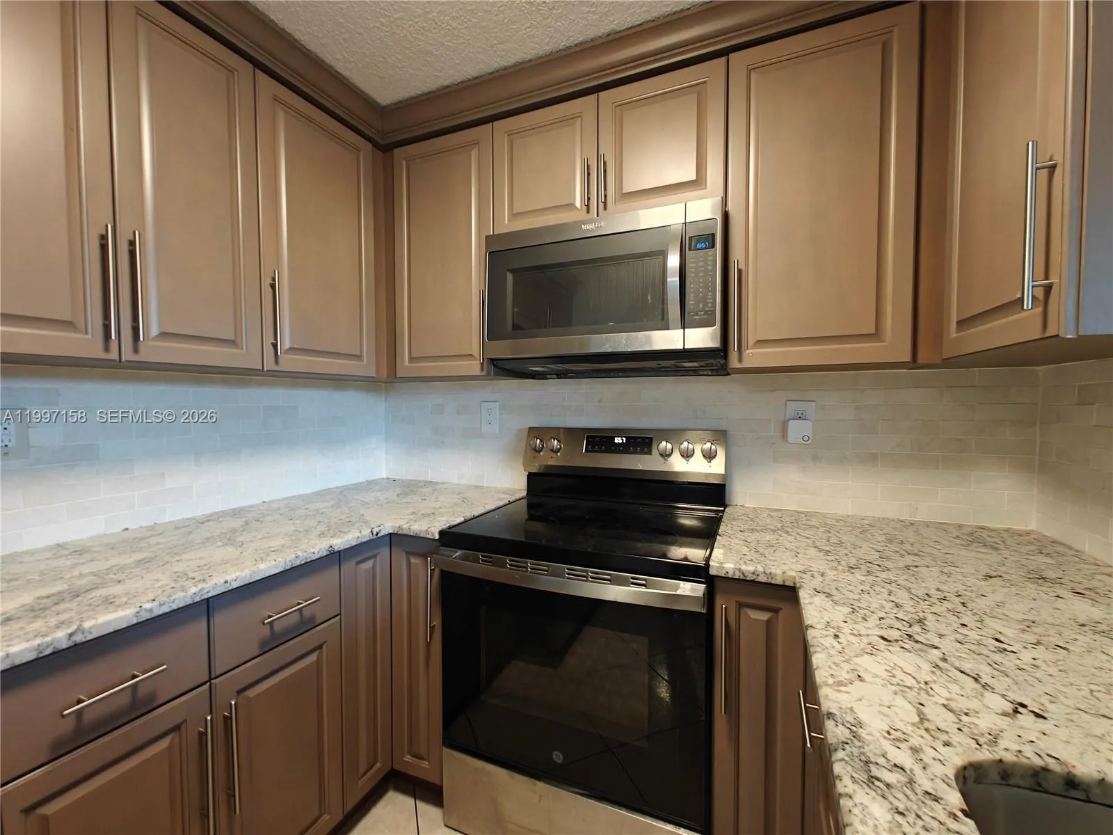 9803 Nw 37th St, Sunrise, Florida 33351, Sunrise, Florida 33351, 3 Bedrooms Bedrooms, ,2 BathroomsBathrooms,Residential,For Sale,9803 Nw 37th St, Sunrise, Florida 33351,A11997158