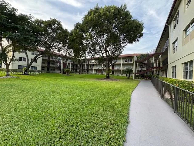 13455 Sw 3rd St 309s, Pembroke Pines, Florida 3302, Pembroke Pines, Florida 33027, 1 Bedroom Bedrooms, ,1 BathroomBathrooms,Residential Lease,For Rent,13455 Sw 3rd St 309s, Pembroke Pines, Florida 3302,A11997640