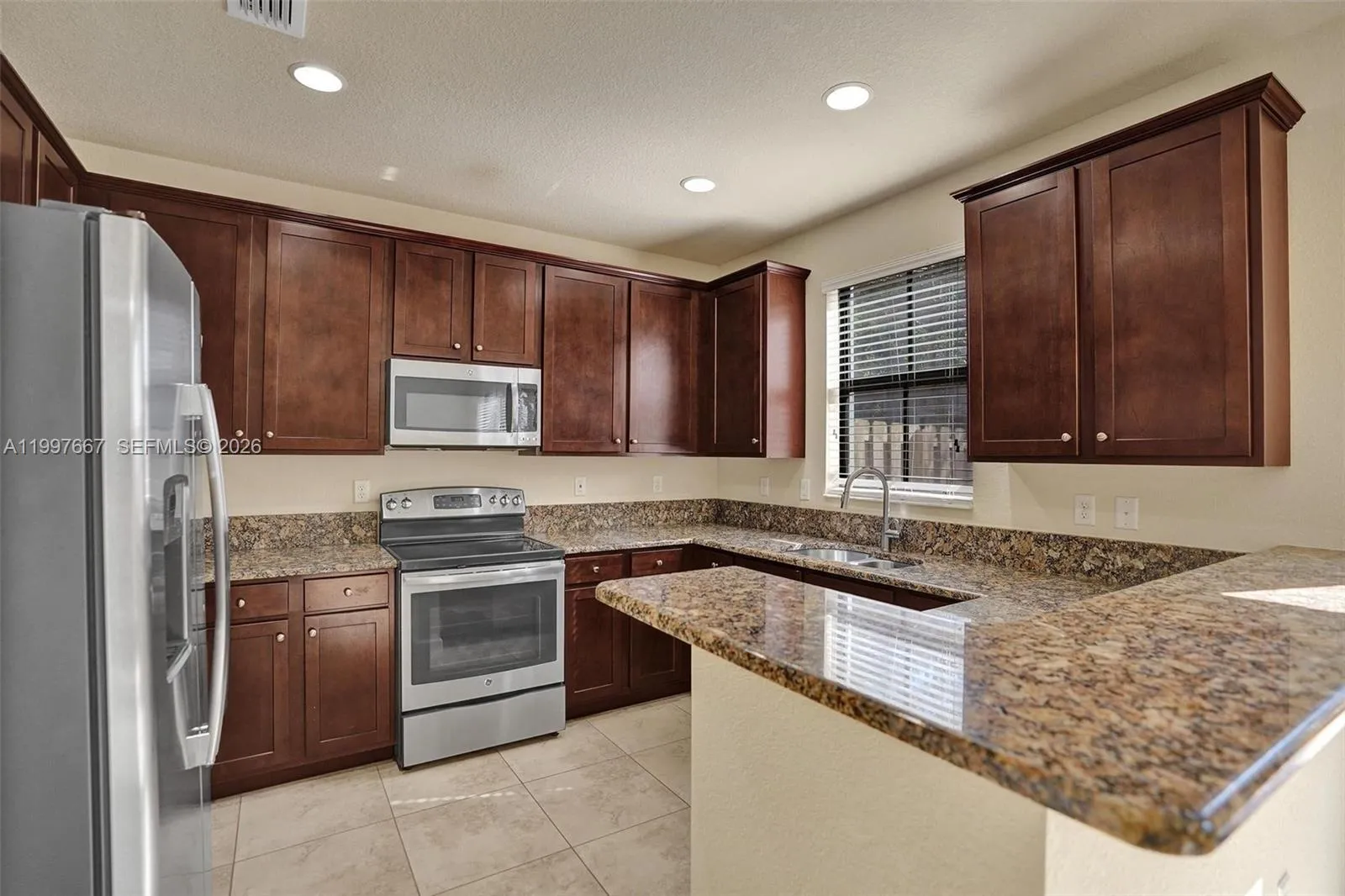 8432 Blue Cove Way, Parkland, Florida 33076, Parkland, Florida 33076, 3 Bedrooms Bedrooms, ,2 BathroomsBathrooms,Residential Lease,For Rent,8432 Blue Cove Way, Parkland, Florida 33076,A11997667