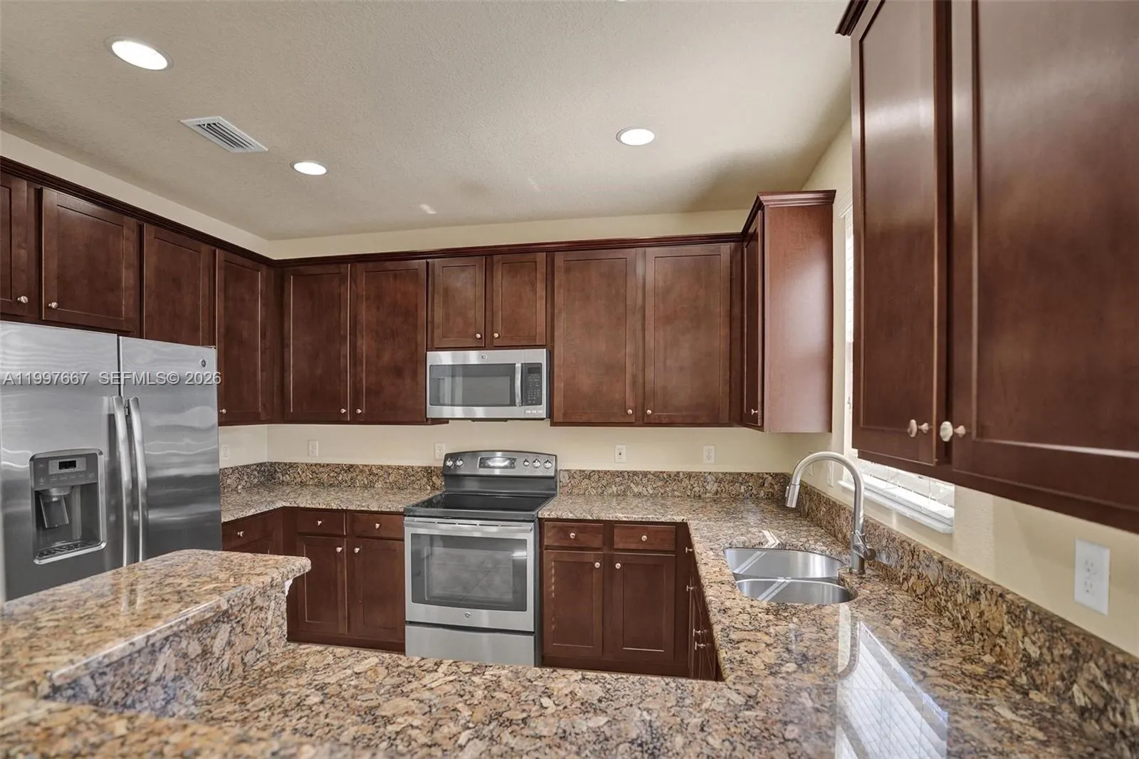 8432 Blue Cove Way, Parkland, Florida 33076, Parkland, Florida 33076, 3 Bedrooms Bedrooms, ,2 BathroomsBathrooms,Residential Lease,For Rent,8432 Blue Cove Way, Parkland, Florida 33076,A11997667