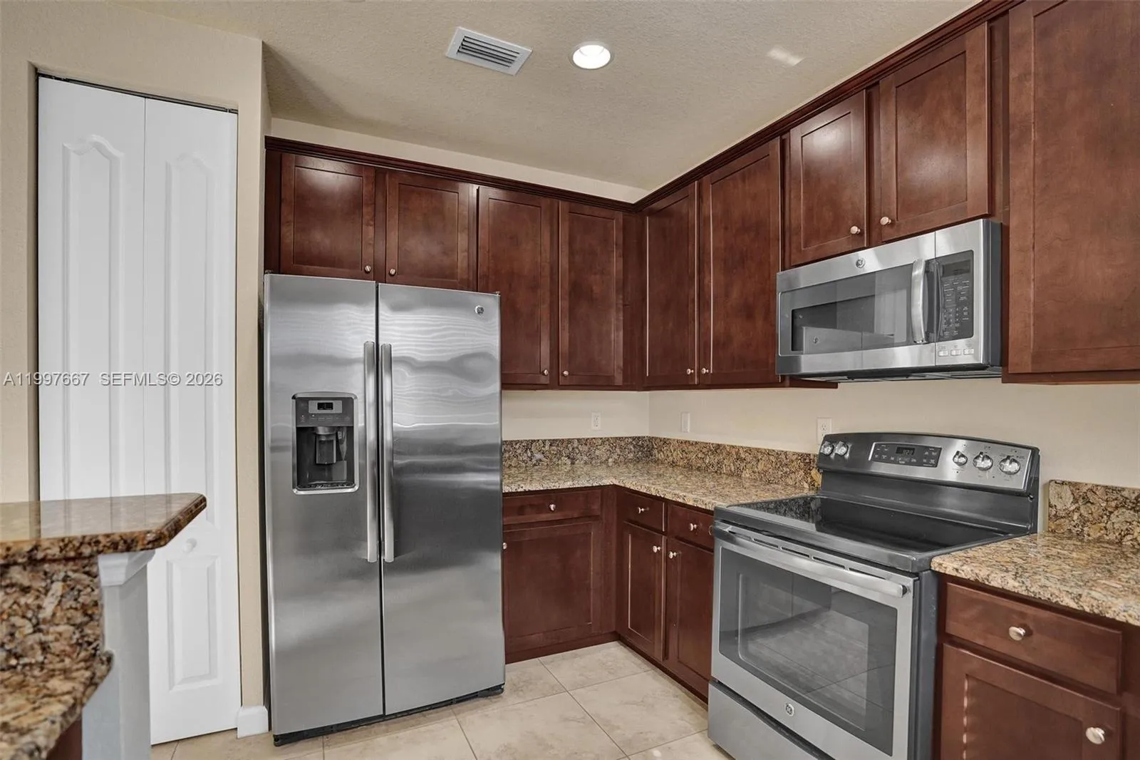 8432 Blue Cove Way, Parkland, Florida 33076, Parkland, Florida 33076, 3 Bedrooms Bedrooms, ,2 BathroomsBathrooms,Residential Lease,For Rent,8432 Blue Cove Way, Parkland, Florida 33076,A11997667