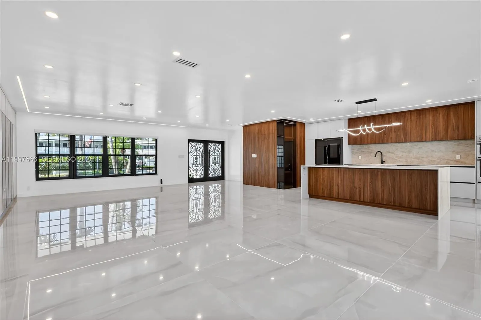 607 Layne Blvd, Hallandale Beach, Florida 33009, Hallandale Beach, Florida 33009, 5 Bedrooms Bedrooms, ,4 BathroomsBathrooms,Residential,For Sale,607 Layne Blvd, Hallandale Beach, Florida 33009,A11997666