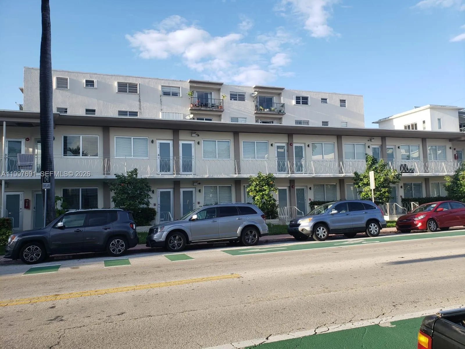 1601 Meridian Ave 105, Miami Beach, Florida 33139, Miami Beach, Florida 33139, 1 Bedroom Bedrooms, ,1 BathroomBathrooms,Residential Lease,For Rent,1601 Meridian Ave 105, Miami Beach, Florida 33139,A11997691