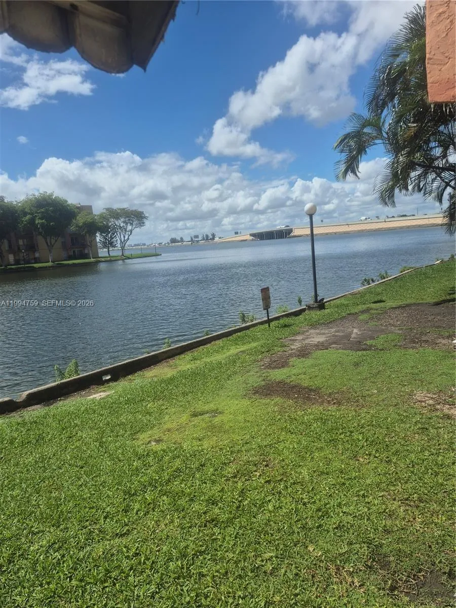 4707 Nw 7th St 103-8, Miami, Florida 33126, Miami, Florida 33126, 1 Bedroom Bedrooms, ,1 BathroomBathrooms,Residential Lease,For Rent,4707 Nw 7th St 103-8, Miami, Florida 33126,A11994759