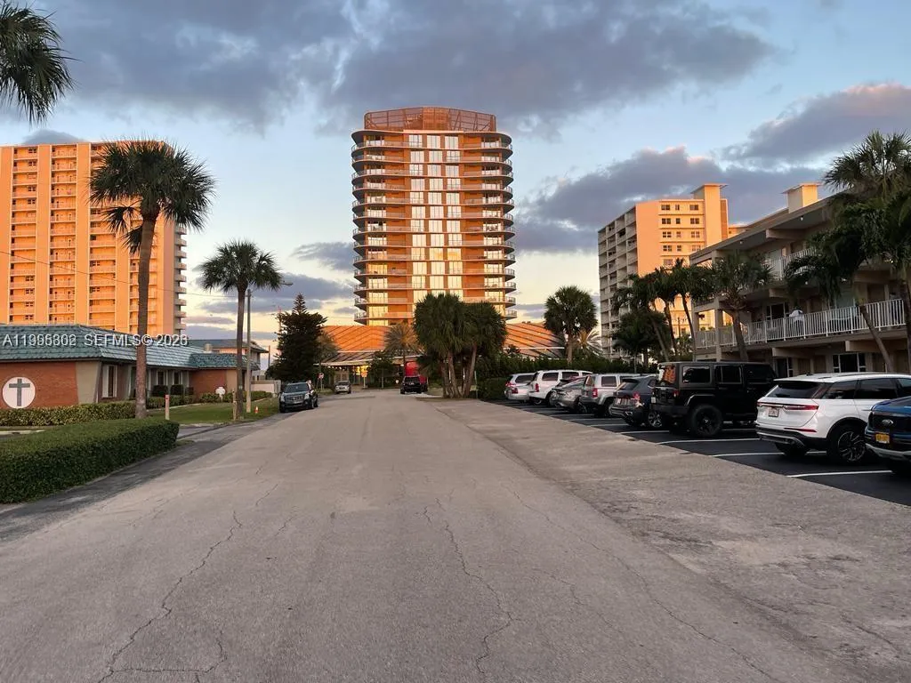 3200 Ne 7th Ct 306c, Pompano Beach, Florida 33062, Pompano Beach, Florida 33062, 1 Bedroom Bedrooms, ,1 BathroomBathrooms,Residential,For Sale,3200 Ne 7th Ct 306c, Pompano Beach, Florida 33062,A11995302