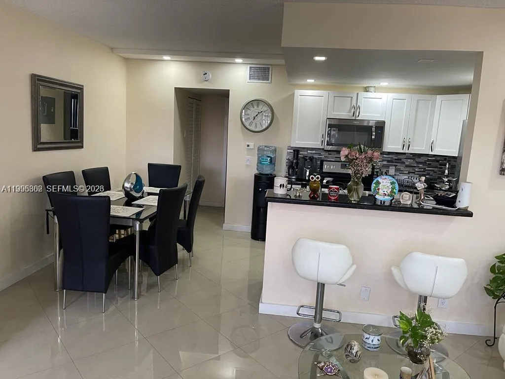 3200 Ne 7th Ct 306c, Pompano Beach, Florida 33062, Pompano Beach, Florida 33062, 1 Bedroom Bedrooms, ,1 BathroomBathrooms,Residential,For Sale,3200 Ne 7th Ct 306c, Pompano Beach, Florida 33062,A11995302