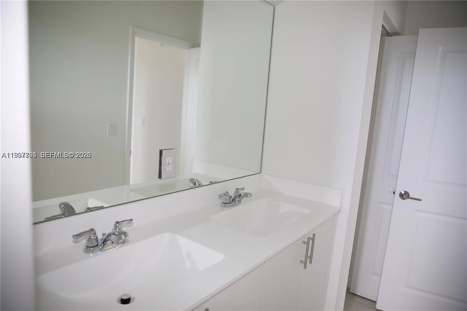 5001 Peacock Way 5838, Dania Beach, Florida 33312, Dania Beach, Florida 33312, 3 Bedrooms Bedrooms, ,2 BathroomsBathrooms,Residential Lease,For Rent,5001 Peacock Way 5838, Dania Beach, Florida 33312,A11997765