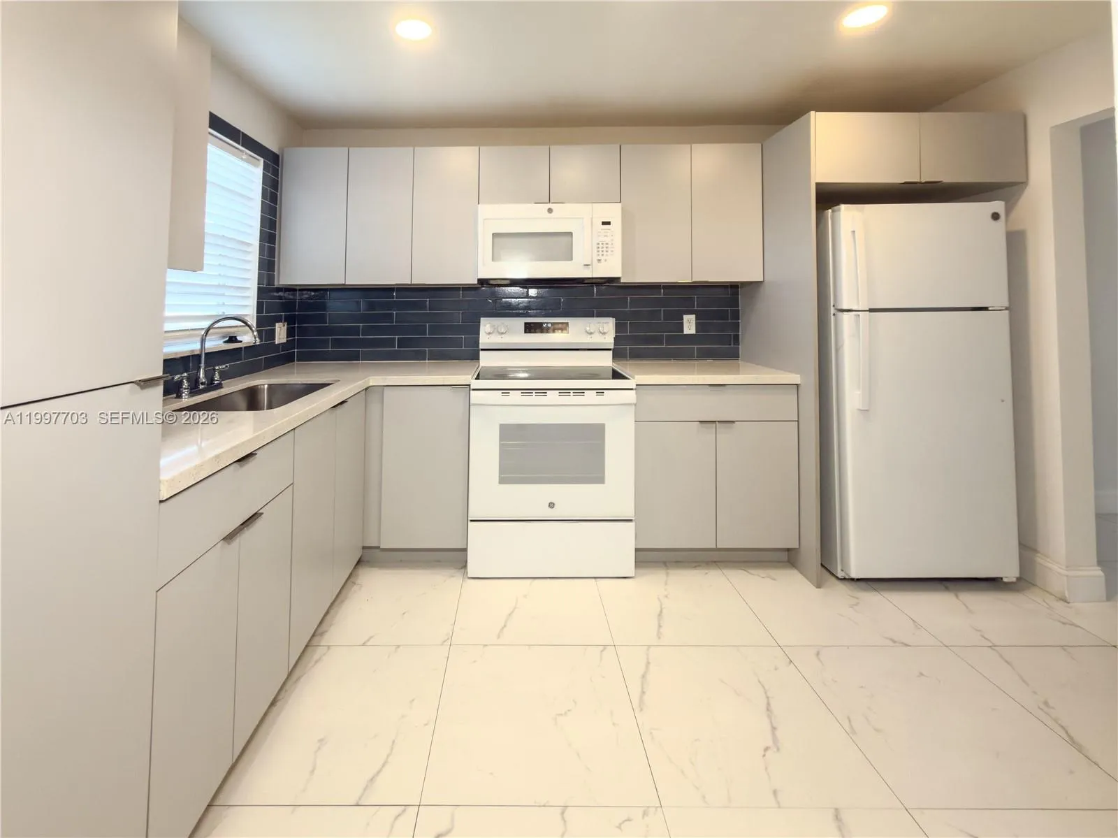 605 S State Road 7 1d, Margate, Florida 33068, Margate, Florida 33068, 2 Bedrooms Bedrooms, ,2 BathroomsBathrooms,Residential Lease,For Rent,605 S State Road 7 1d, Margate, Florida 33068,A11997703