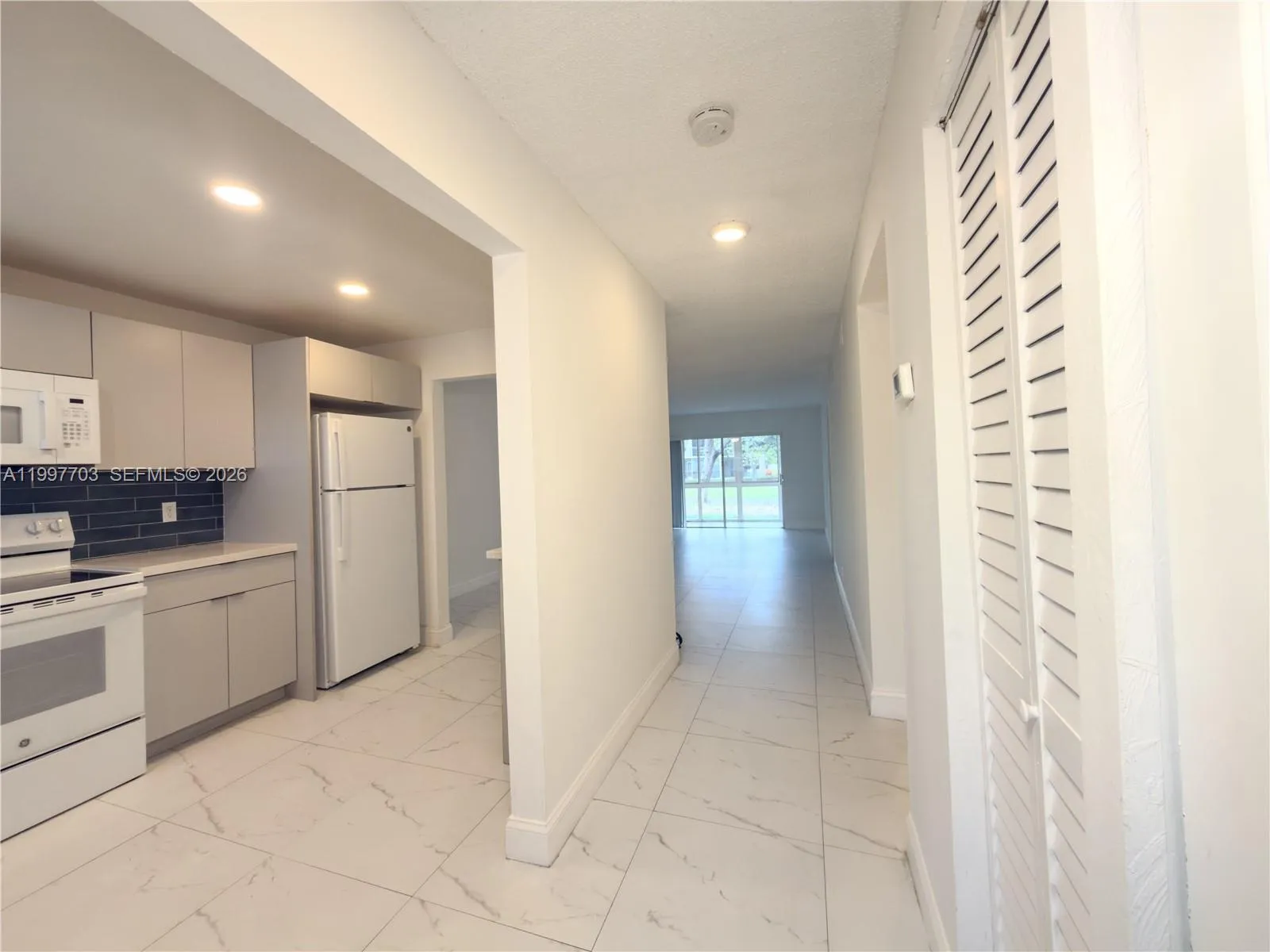 605 S State Road 7 1d, Margate, Florida 33068, Margate, Florida 33068, 2 Bedrooms Bedrooms, ,2 BathroomsBathrooms,Residential Lease,For Rent,605 S State Road 7 1d, Margate, Florida 33068,A11997703