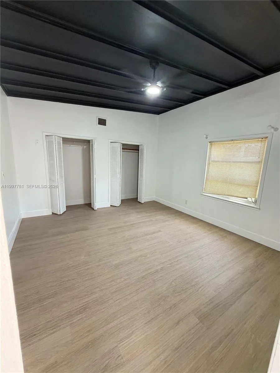 1111 N Victoria Park Rd 1-4, Fort Lauderdale, Flor, Fort Lauderdale, Florida 33304, 1 Bedroom Bedrooms, ,1 BathroomBathrooms,Residential Lease,For Rent,1111 N Victoria Park Rd 1-4, Fort Lauderdale, Flor,A11997781