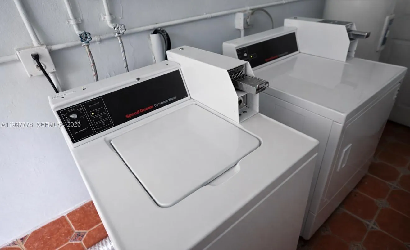 7271 Gary Ave 26, Miami Beach, Florida 33141, Miami Beach, Florida 33141, 1 Bedroom Bedrooms, ,1 BathroomBathrooms,Residential Lease,For Rent,7271 Gary Ave 26, Miami Beach, Florida 33141,A11997776