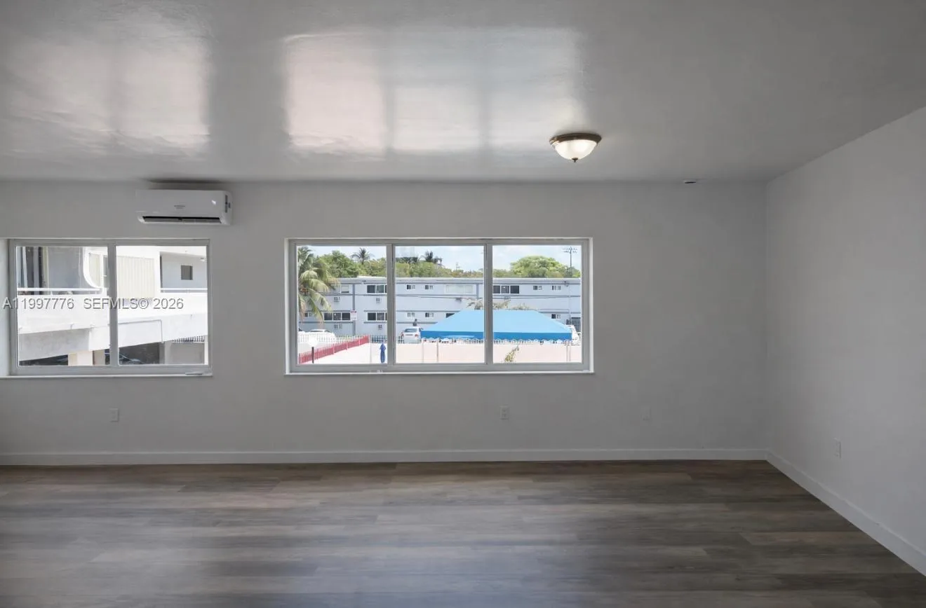 7271 Gary Ave 26, Miami Beach, Florida 33141, Miami Beach, Florida 33141, 1 Bedroom Bedrooms, ,1 BathroomBathrooms,Residential Lease,For Rent,7271 Gary Ave 26, Miami Beach, Florida 33141,A11997776