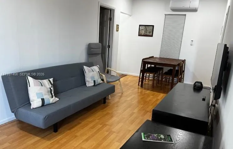 2160 Sw 17th St 2160, Miami, Florida 33145, Miami, Florida 33145, 2 Bedrooms Bedrooms, ,1 BathroomBathrooms,Residential Lease,For Rent,2160 Sw 17th St 2160, Miami, Florida 33145,A11997456