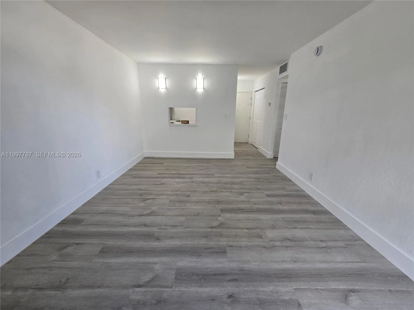 4550 Nw 9th St 304e, Miami, Florida 33126, Miami, Florida 33126, 1 Bedroom Bedrooms, ,1 BathroomBathrooms,Residential Lease,For Rent,4550 Nw 9th St 304e, Miami, Florida 33126,A11997787