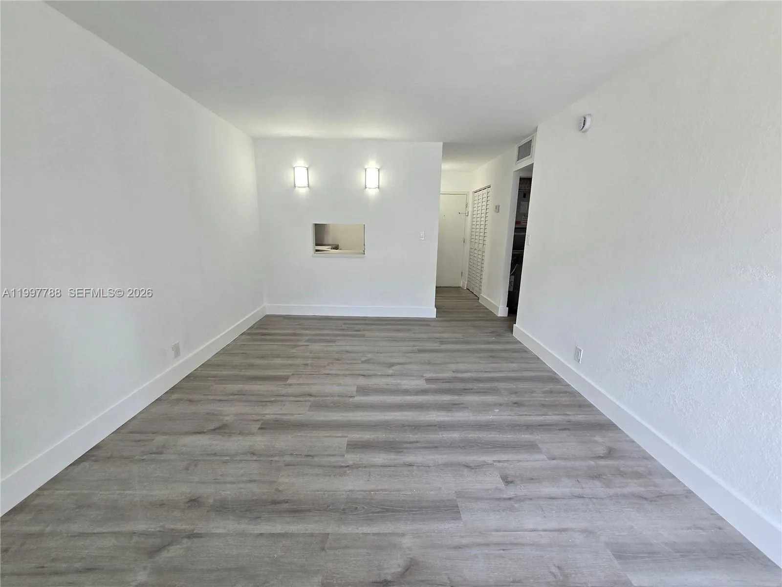 4550 Nw 9th St 311e, Miami, Florida 33126, Miami, Florida 33126, 1 Bedroom Bedrooms, ,1 BathroomBathrooms,Residential Lease,For Rent,4550 Nw 9th St 311e, Miami, Florida 33126,A11997788
