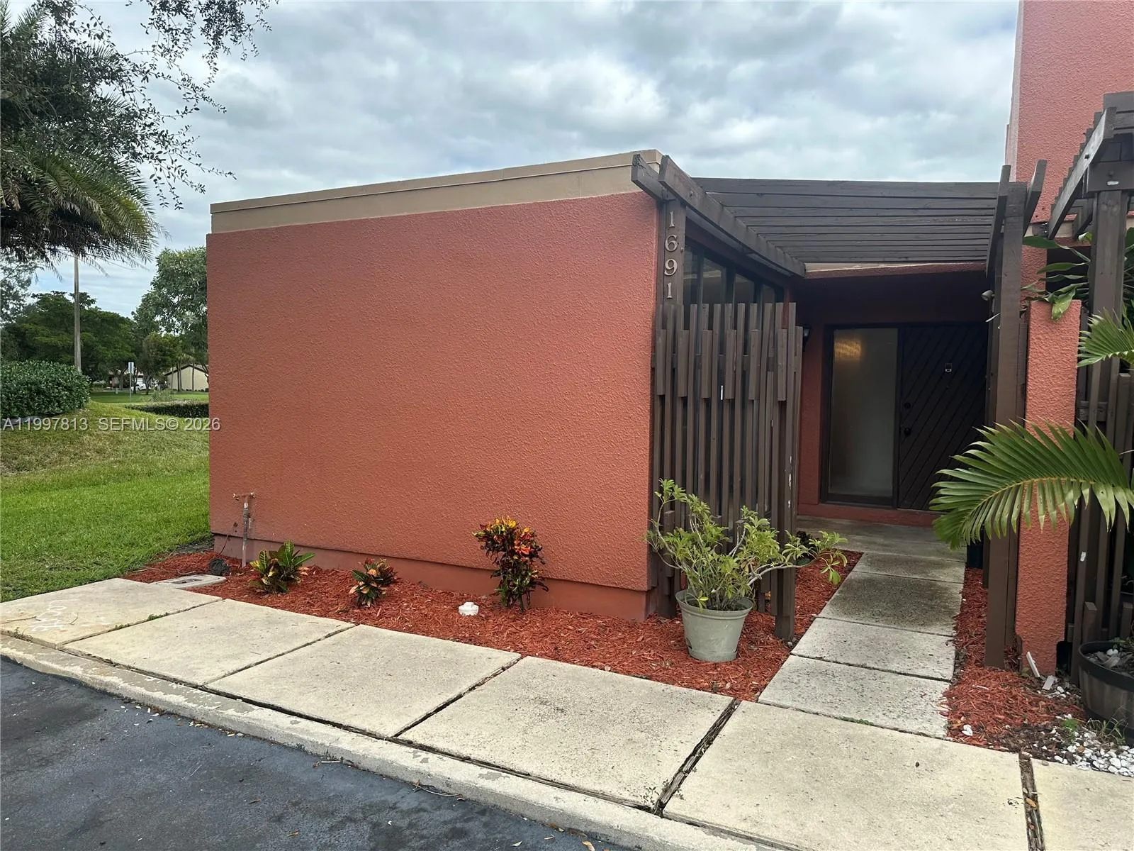 1691 Fairway Rd 1691, Pembroke Pines, Florida 3302, Pembroke Pines, Florida 33026, 2 Bedrooms Bedrooms, ,2 BathroomsBathrooms,Residential Lease,For Rent,1691 Fairway Rd 1691, Pembroke Pines, Florida 3302,A11997813