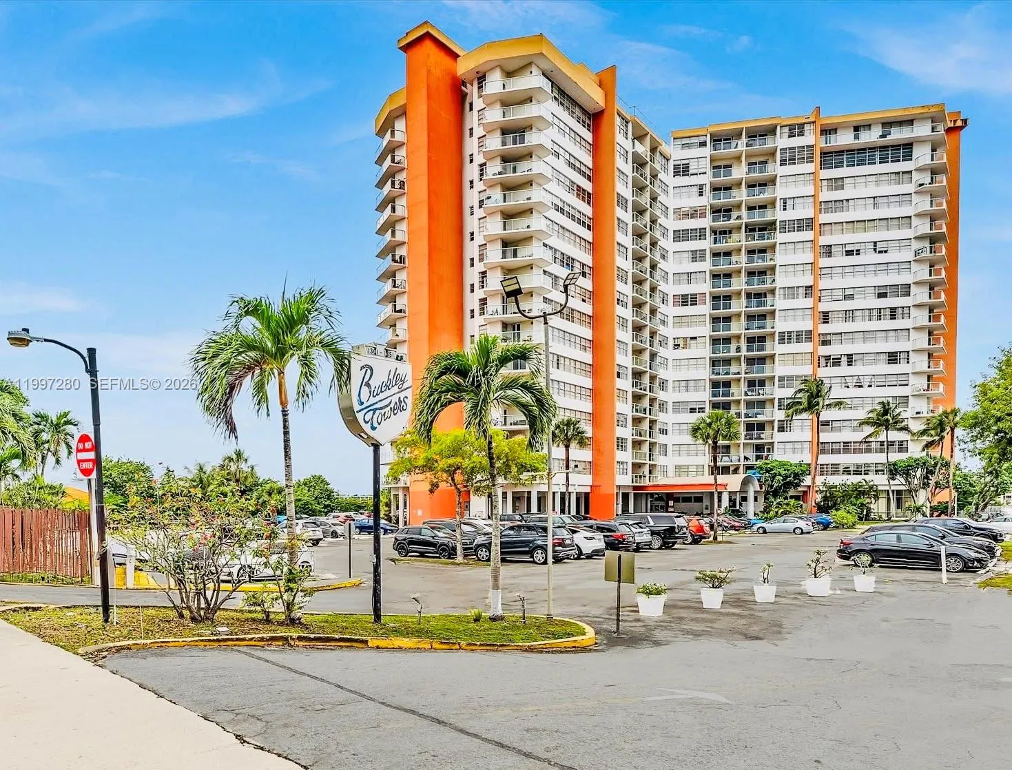 1301 Ne Miami Gardens Dr 1406w, Miami, Florida 331, Miami, Florida 33179, 2 Bedrooms Bedrooms, ,2 BathroomsBathrooms,Residential,For Sale,1301 Ne Miami Gardens Dr 1406w, Miami, Florida 331,A11997280