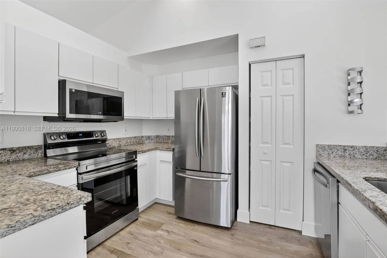 4219 Cherrywood Ct, Weston, Florida 33331, Weston, Florida 33331, 3 Bedrooms Bedrooms, ,2 BathroomsBathrooms,Residential,For Sale,4219 Cherrywood Ct, Weston, Florida 33331,A11990816