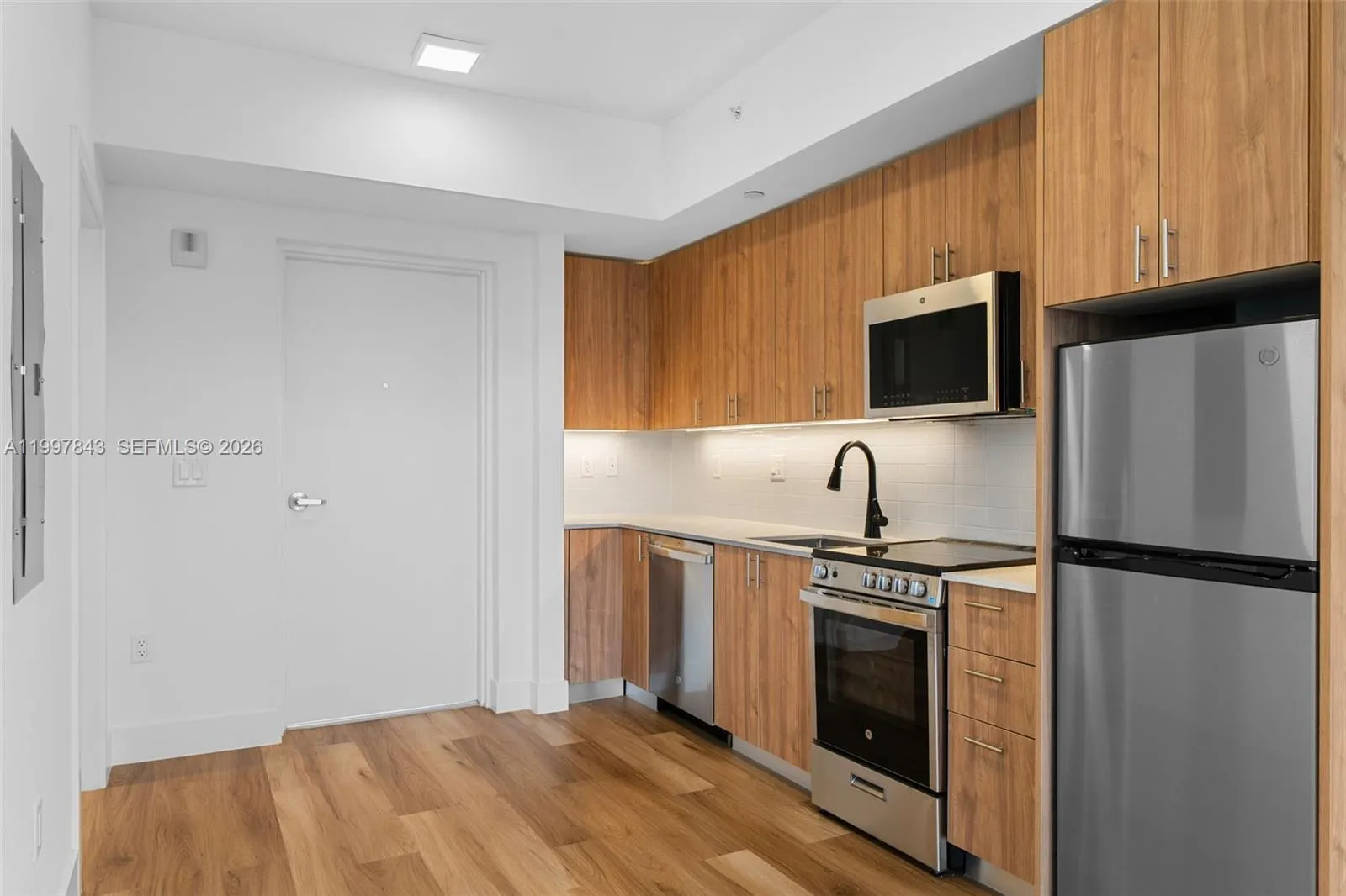 650 Sw 1st St 304, Miami, Florida 33130, Miami, Florida 33130, ,1 BathroomBathrooms,Residential Lease,For Rent,650 Sw 1st St 304, Miami, Florida 33130,A11997843