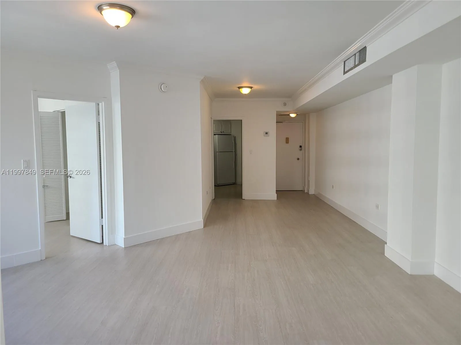 999 Brickell Bay Dr 1207, Miami, Florida 33131, Miami, Florida 33131, 2 Bedrooms Bedrooms, ,2 BathroomsBathrooms,Residential Lease,For Rent,999 Brickell Bay Dr 1207, Miami, Florida 33131,A11997849
