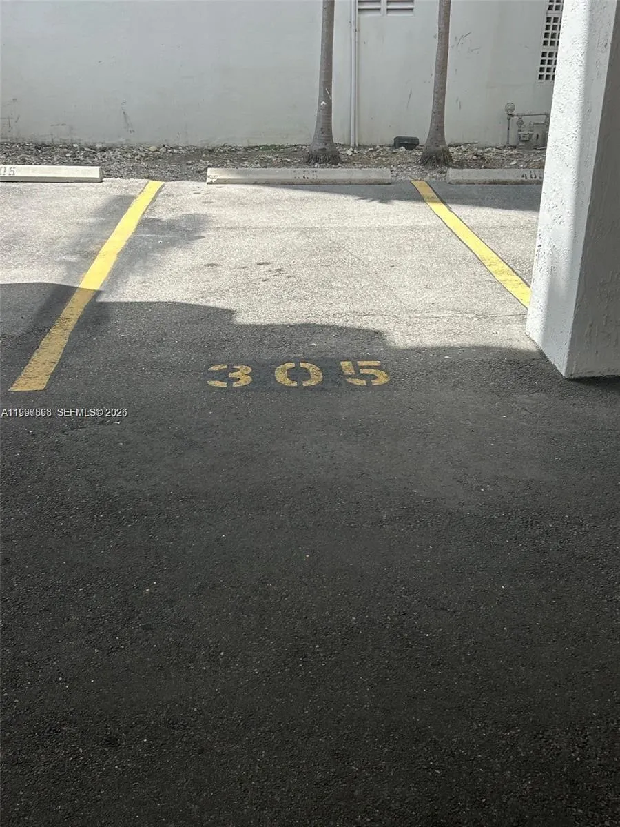 1666 West Ave 305, Miami Beach, Florida 33139, Miami Beach, Florida 33139, 2 Bedrooms Bedrooms, ,2 BathroomsBathrooms,Residential,For Sale,1666 West Ave 305, Miami Beach, Florida 33139,A11997868