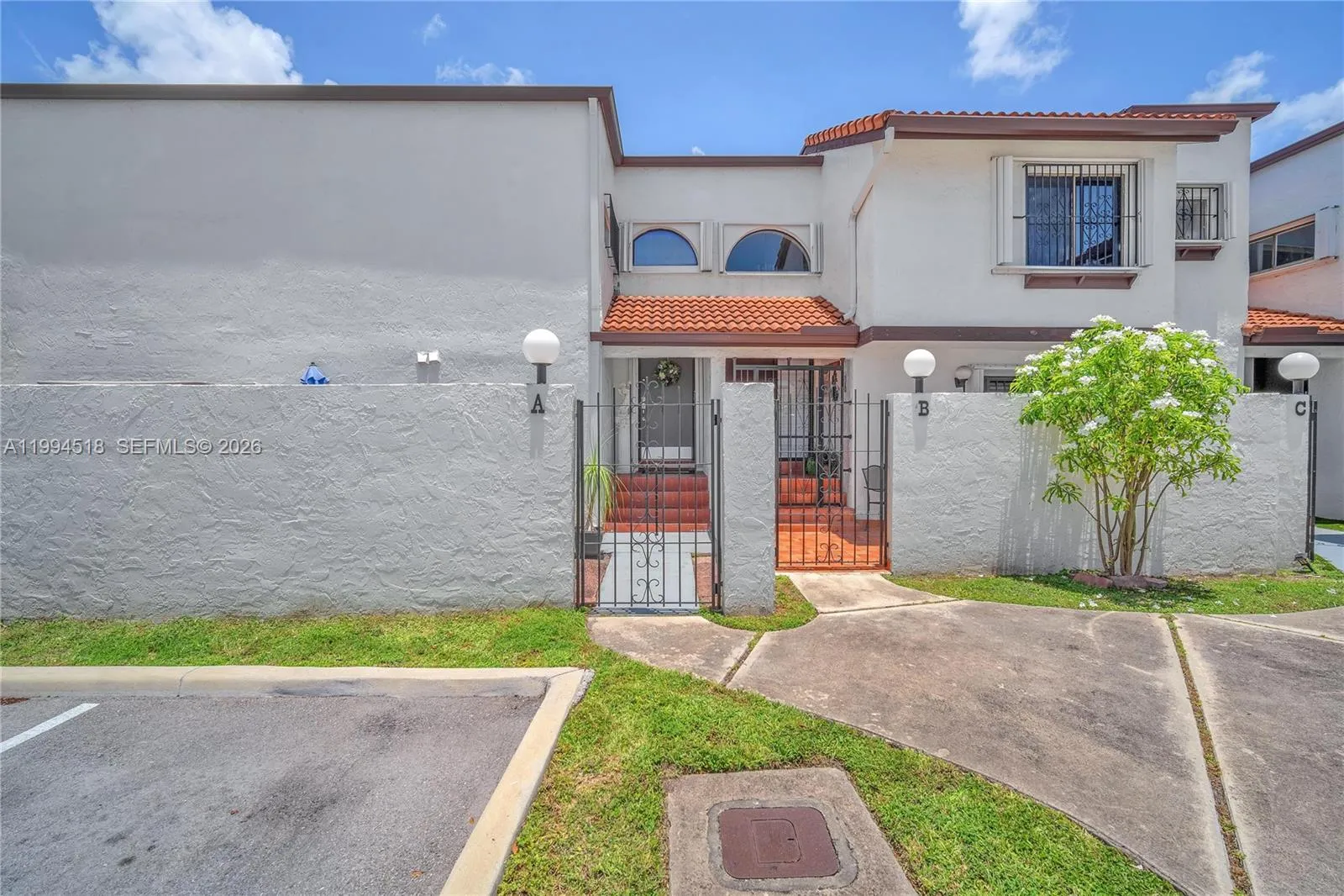 1321 Sw 124th Ct 18-a, Miami, Florida 33184, Miami, Florida 33184, 3 Bedrooms Bedrooms, ,2 BathroomsBathrooms,Residential,For Sale,1321 Sw 124th Ct 18-a, Miami, Florida 33184,A11994518