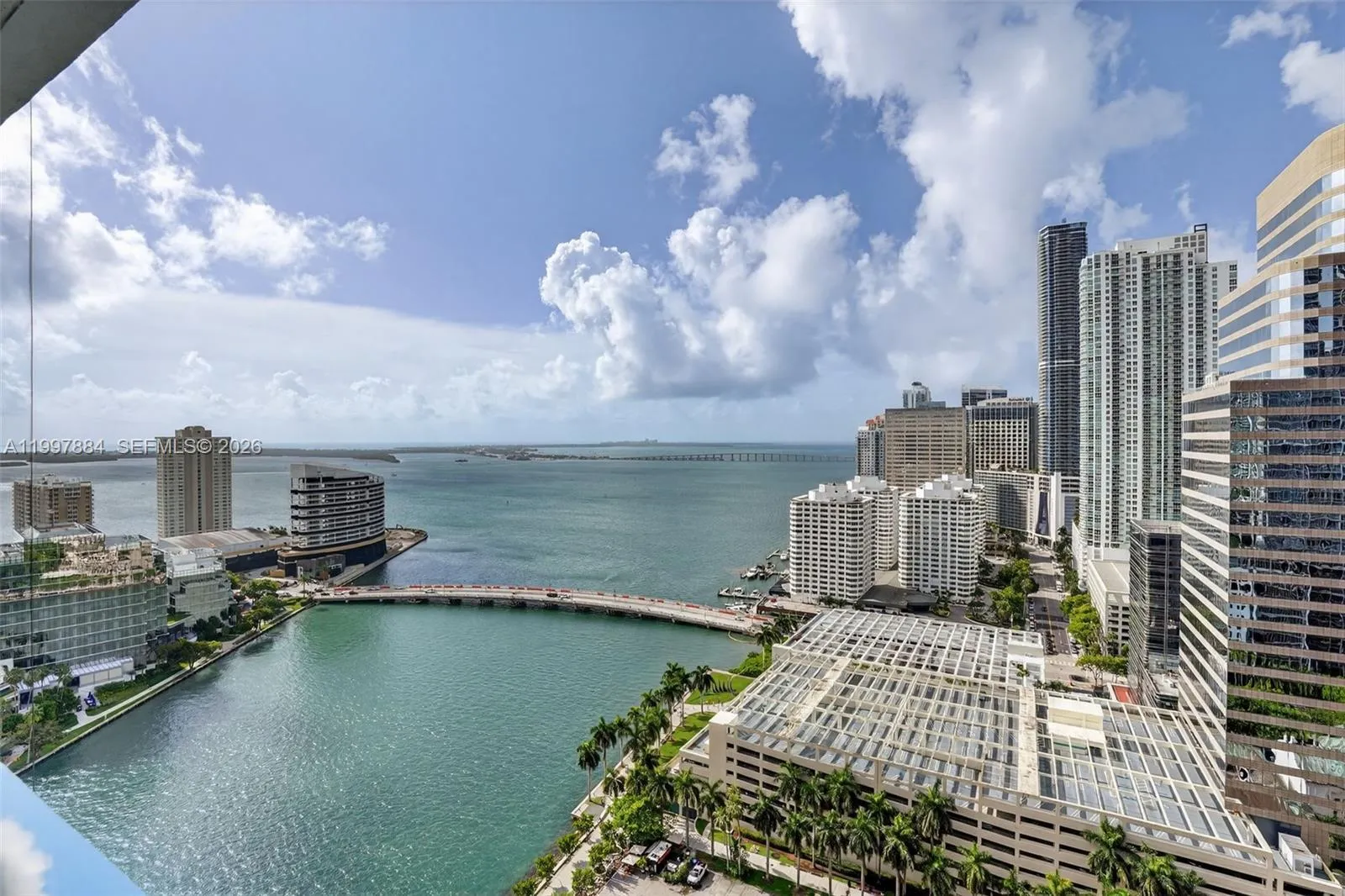 495 Se Brickell Ave 2807, Miami, Florida 33131, Miami, Florida 33131, 1 Bedroom Bedrooms, ,1 BathroomBathrooms,Residential Lease,For Rent,495 Se Brickell Ave 2807, Miami, Florida 33131,A11997884