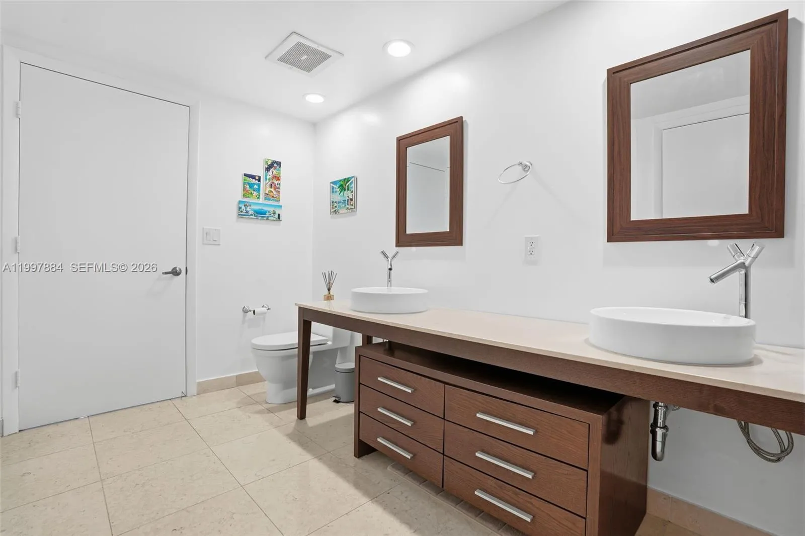 495 Se Brickell Ave 2807, Miami, Florida 33131, Miami, Florida 33131, 1 Bedroom Bedrooms, ,1 BathroomBathrooms,Residential Lease,For Rent,495 Se Brickell Ave 2807, Miami, Florida 33131,A11997884