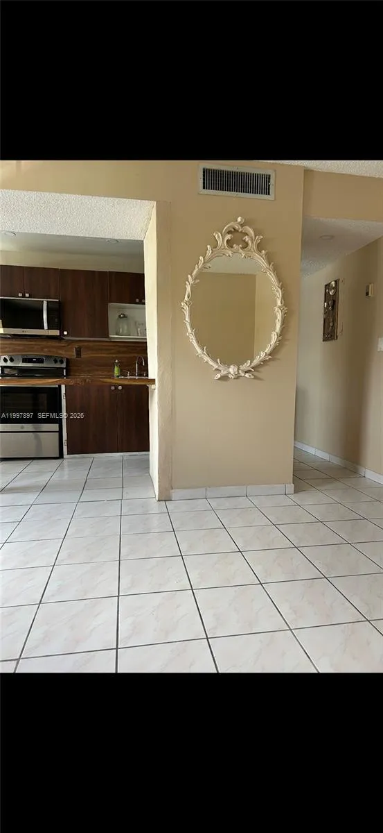 9340 W Flagler St 104b, Miami, Florida 33174, Miami, Florida 33174, 2 Bedrooms Bedrooms, ,1 BathroomBathrooms,Residential Lease,For Rent,9340 W Flagler St 104b, Miami, Florida 33174,A11997897