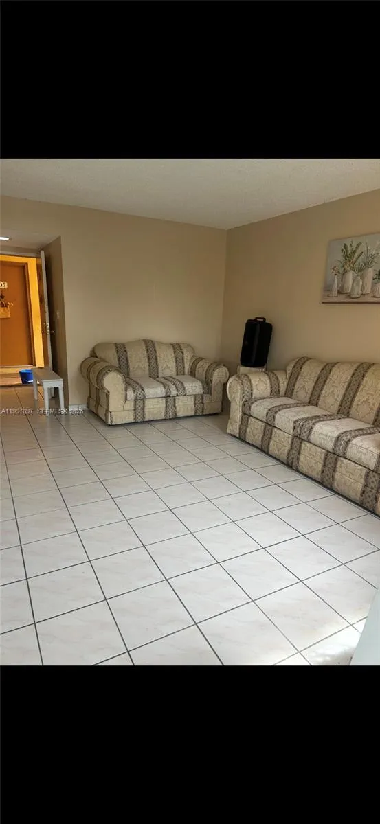 9340 W Flagler St 104b, Miami, Florida 33174, Miami, Florida 33174, 2 Bedrooms Bedrooms, ,1 BathroomBathrooms,Residential Lease,For Rent,9340 W Flagler St 104b, Miami, Florida 33174,A11997897