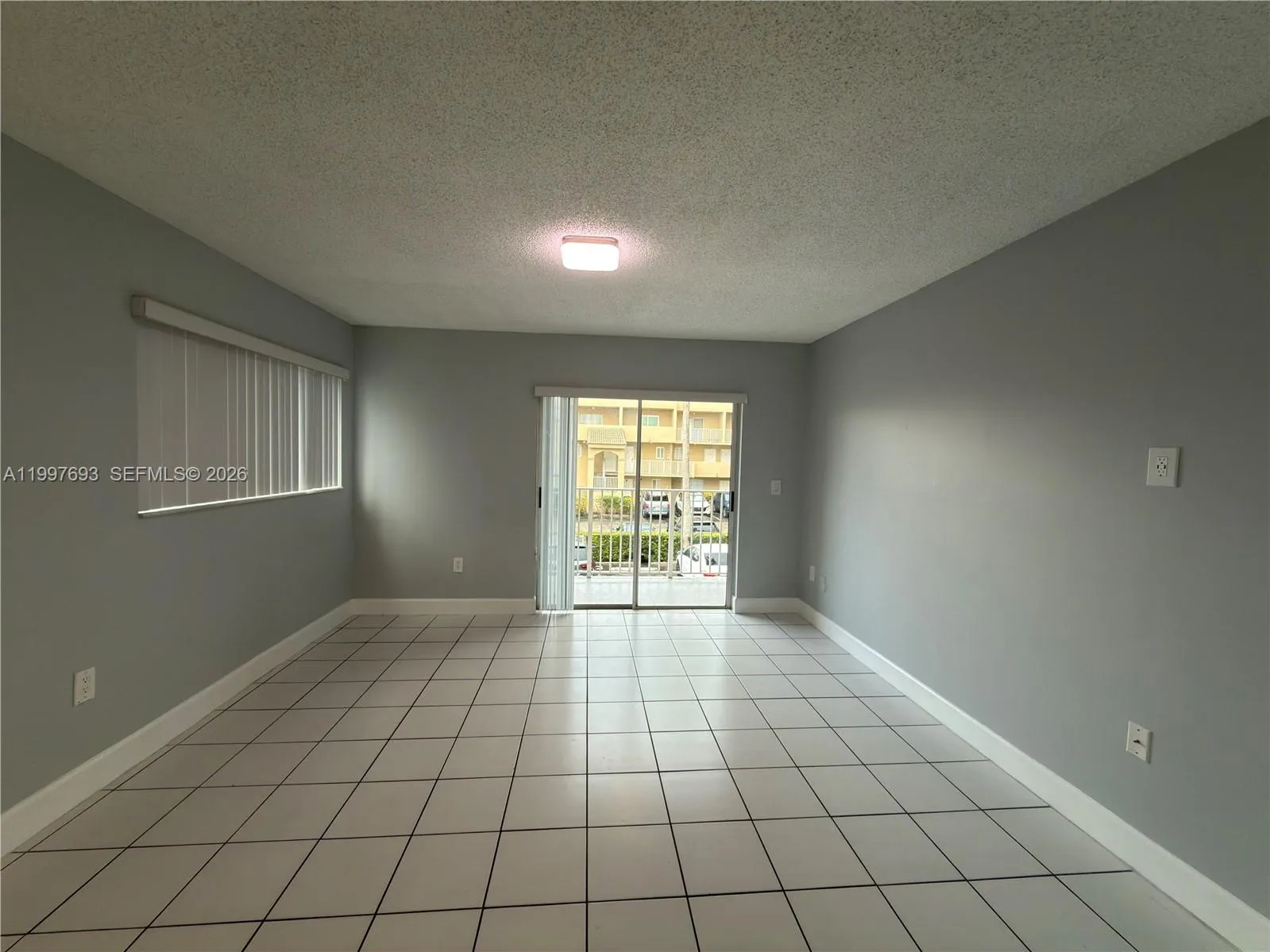 2630 W 76th St 201, Hialeah, Florida 33016, Hialeah, Florida 33016, 2 Bedrooms Bedrooms, ,1 BathroomBathrooms,Residential Lease,For Rent,2630 W 76th St 201, Hialeah, Florida 33016,A11997693