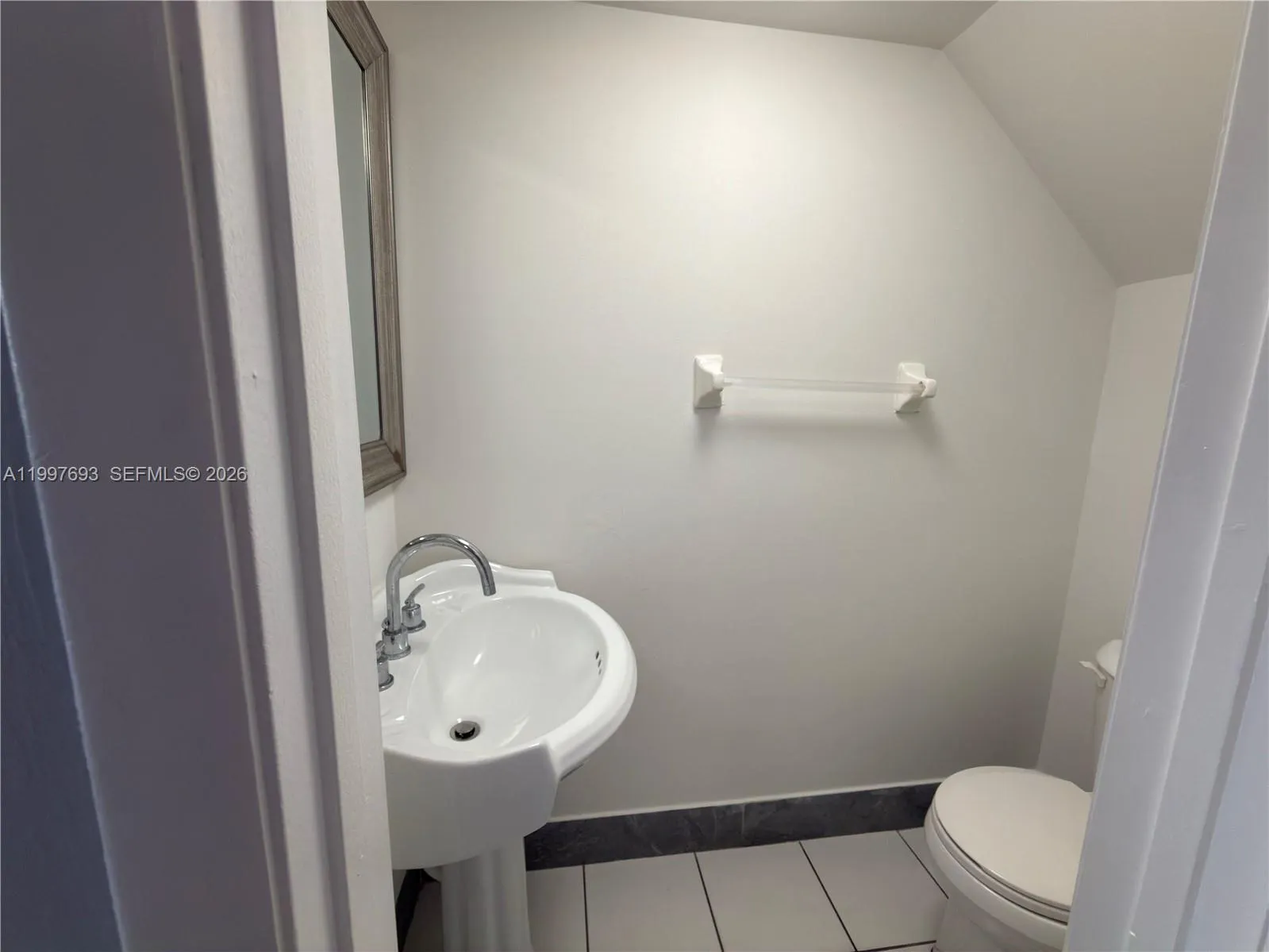 2630 W 76th St 201, Hialeah, Florida 33016, Hialeah, Florida 33016, 2 Bedrooms Bedrooms, ,1 BathroomBathrooms,Residential Lease,For Rent,2630 W 76th St 201, Hialeah, Florida 33016,A11997693