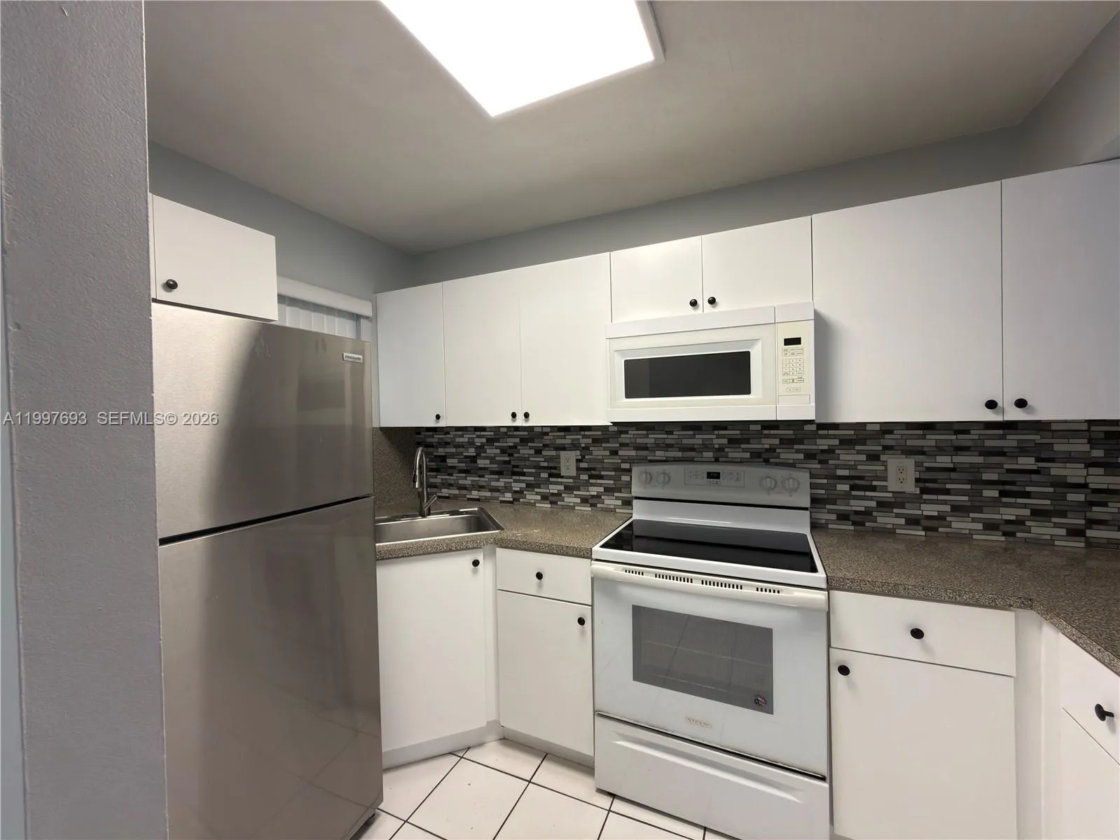 2630 W 76th St 201, Hialeah, Florida 33016, Hialeah, Florida 33016, 2 Bedrooms Bedrooms, ,1 BathroomBathrooms,Residential Lease,For Rent,2630 W 76th St 201, Hialeah, Florida 33016,A11997693