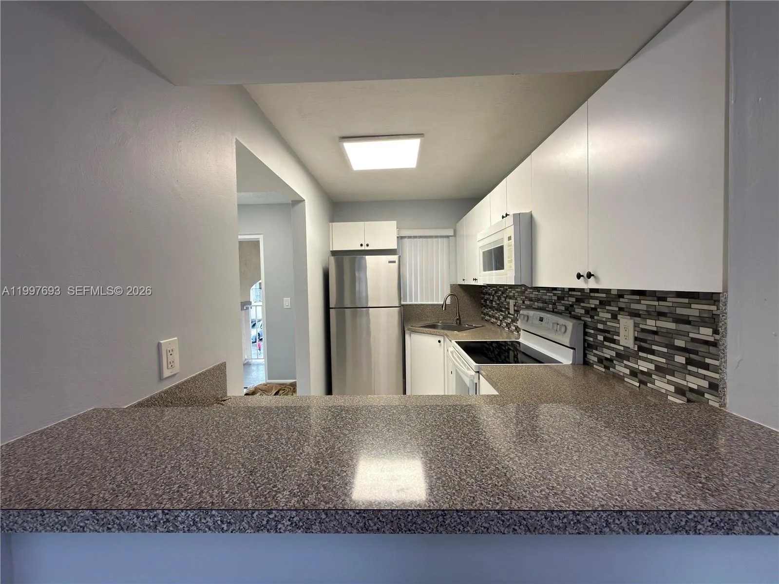 2630 W 76th St 201, Hialeah, Florida 33016, Hialeah, Florida 33016, 2 Bedrooms Bedrooms, ,1 BathroomBathrooms,Residential Lease,For Rent,2630 W 76th St 201, Hialeah, Florida 33016,A11997693