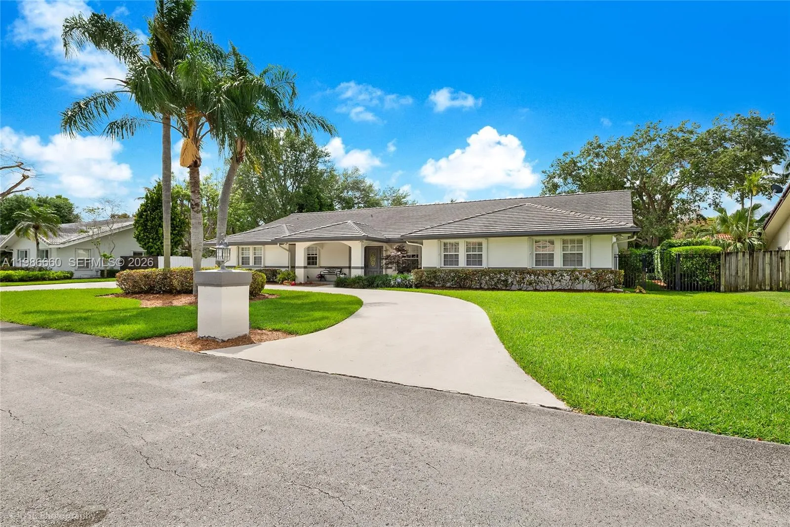 10422 Sw 121st St, Miami, Florida 33176, Miami, Florida 33176, 5 Bedrooms Bedrooms, ,4 BathroomsBathrooms,Residential,For Sale,10422 Sw 121st St, Miami, Florida 33176,A11986660