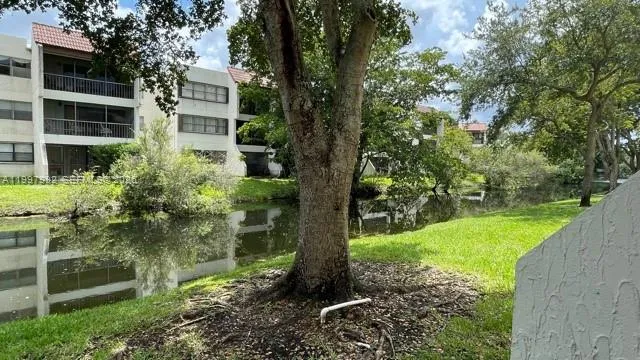 100 Lakeview Dr 103, Weston, Florida 33326, Weston, Florida 33326, 1 Bedroom Bedrooms, ,1 BathroomBathrooms,Residential Lease,For Rent,100 Lakeview Dr 103, Weston, Florida 33326,A11997992