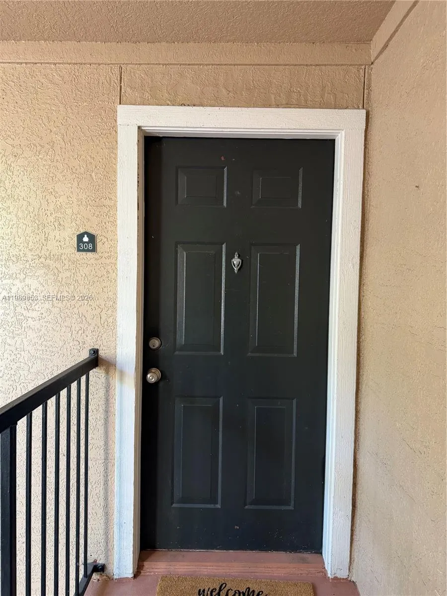 10670 Sw 156th Pl 308, Miami, Florida 33196, Miami, Florida 33196, 1 Bedroom Bedrooms, ,1 BathroomBathrooms,Residential,For Sale,10670 Sw 156th Pl 308, Miami, Florida 33196,A11989853