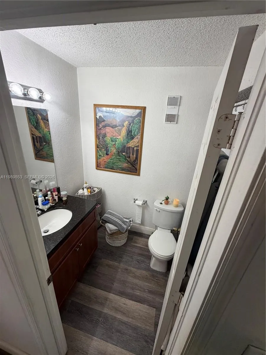 10670 Sw 156th Pl 308, Miami, Florida 33196, Miami, Florida 33196, 1 Bedroom Bedrooms, ,1 BathroomBathrooms,Residential,For Sale,10670 Sw 156th Pl 308, Miami, Florida 33196,A11989853