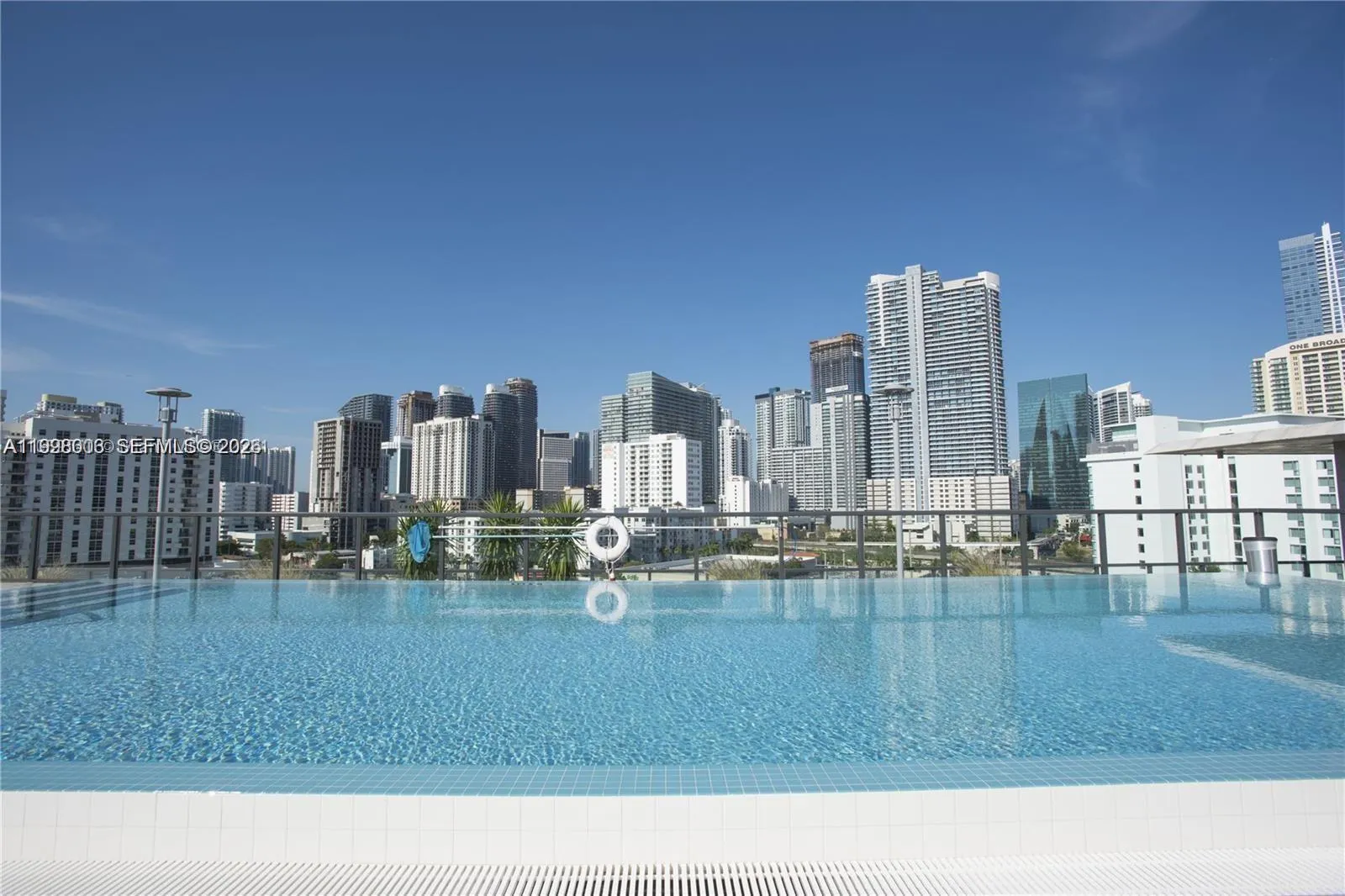 201 Sw 17th Rd 606, Miami, Florida 33129, Miami, Florida 33129, 1 Bedroom Bedrooms, ,1 BathroomBathrooms,Residential Lease,For Rent,201 Sw 17th Rd 606, Miami, Florida 33129,A11998003