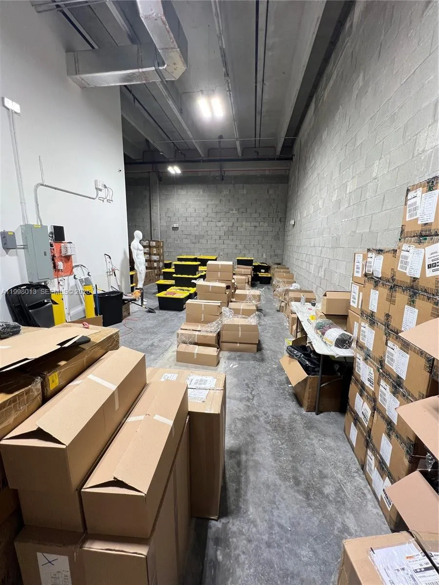 10890 Nw 17th St 137, Sweetwater, Florida 33172, Sweetwater, Florida 33172, ,Commercial Lease,For Rent,10890 Nw 17th St 137, Sweetwater, Florida 33172,A11998013