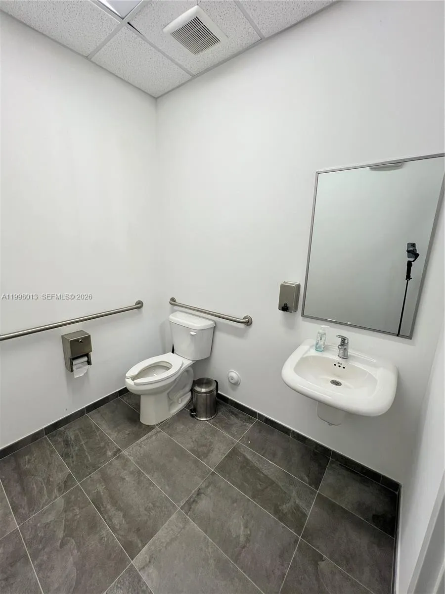10890 Nw 17th St 137, Sweetwater, Florida 33172, Sweetwater, Florida 33172, ,Commercial Lease,For Rent,10890 Nw 17th St 137, Sweetwater, Florida 33172,A11998013