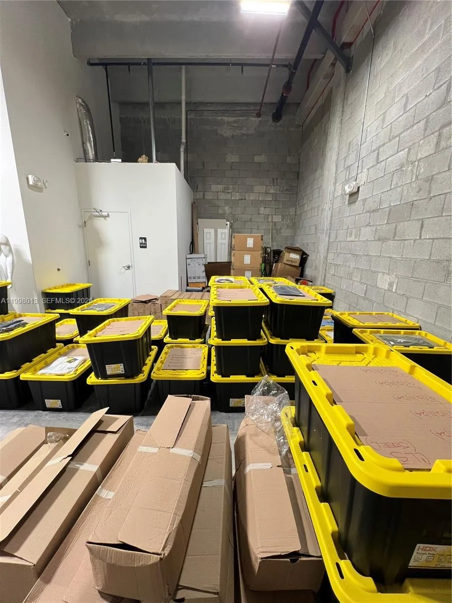 10890 Nw 17th St 137, Sweetwater, Florida 33172, Sweetwater, Florida 33172, ,Commercial Lease,For Rent,10890 Nw 17th St 137, Sweetwater, Florida 33172,A11998013