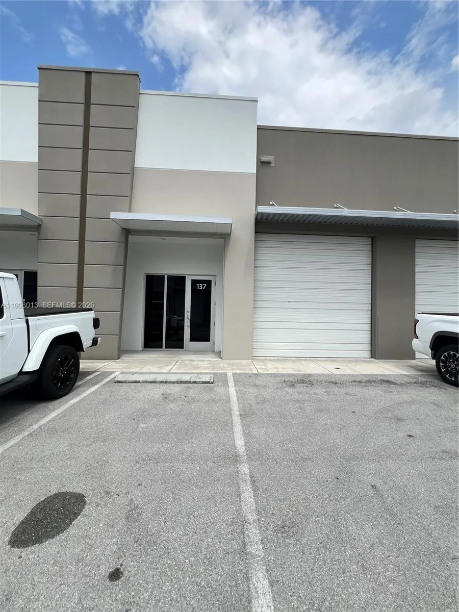 10890 Nw 17th St 137, Sweetwater, Florida 33172, Sweetwater, Florida 33172, ,Commercial Lease,For Rent,10890 Nw 17th St 137, Sweetwater, Florida 33172,A11998013