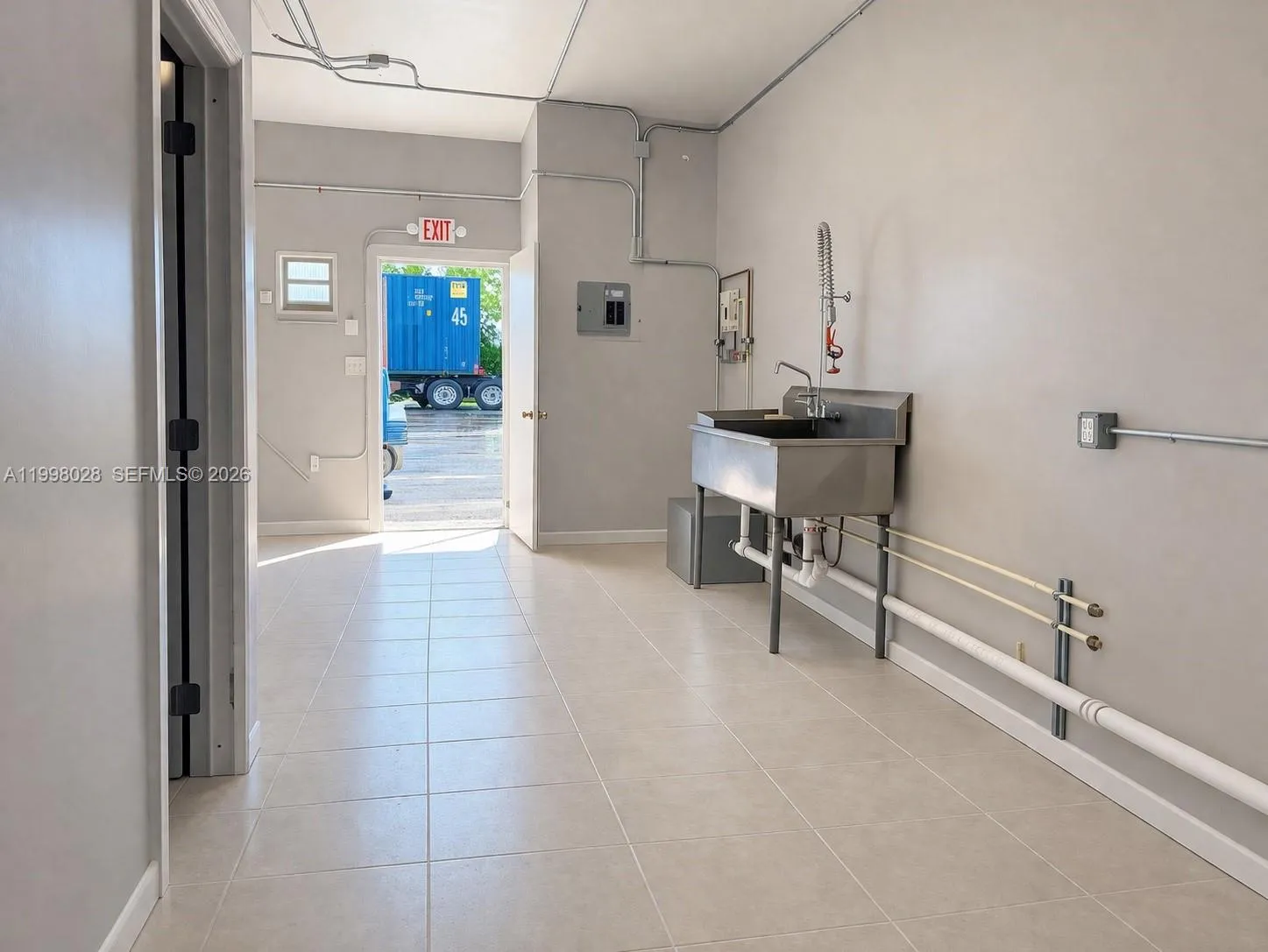 7509 Nw 22nd Ave, Miami, Florida 33147, Miami, Florida 33147, ,Commercial Lease,For Rent,7509 Nw 22nd Ave, Miami, Florida 33147,A11998028