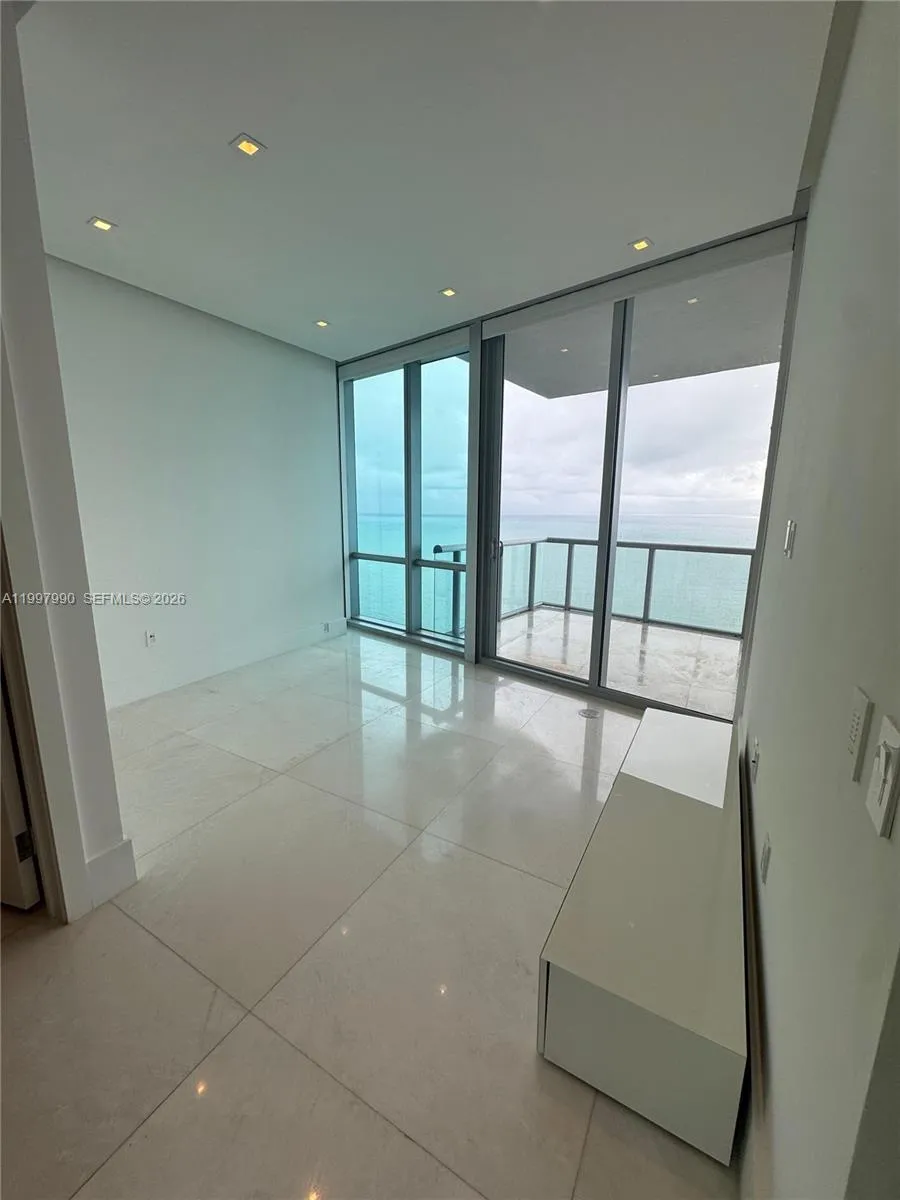 17121 Collins Ave 4306, Sunny Isles Beach, Florida, Sunny Isles Beach, Florida 33160, 2 Bedrooms Bedrooms, ,3 BathroomsBathrooms,Residential Lease,For Rent,17121 Collins Ave 4306, Sunny Isles Beach, Florida,A11997990