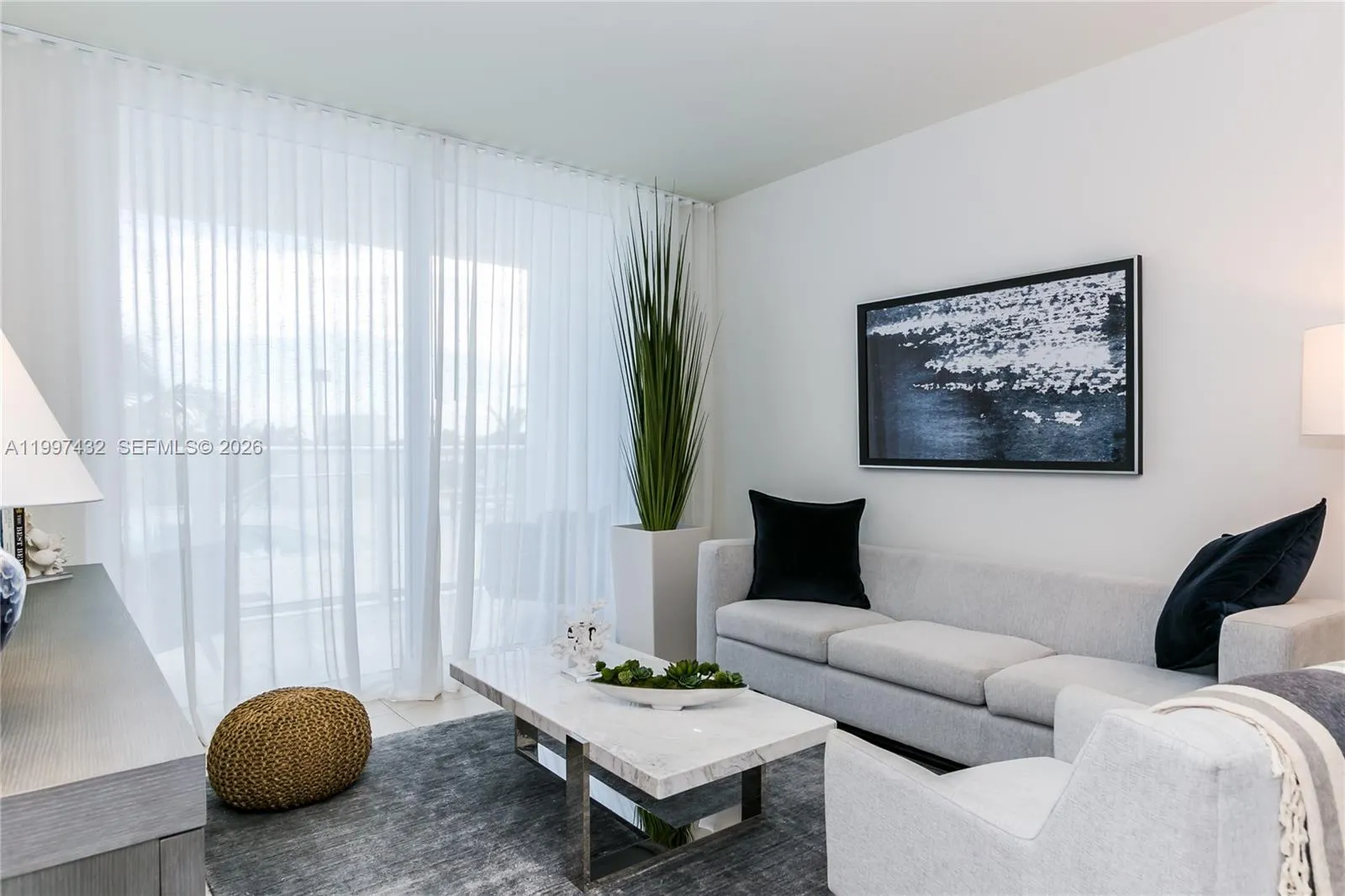 401 N Birch Rd 404, Fort Lauderdale, Florida 33304, Fort Lauderdale, Florida 33304, 2 Bedrooms Bedrooms, ,2 BathroomsBathrooms,Residential Lease,For Rent,401 N Birch Rd 404, Fort Lauderdale, Florida 33304,A11997432